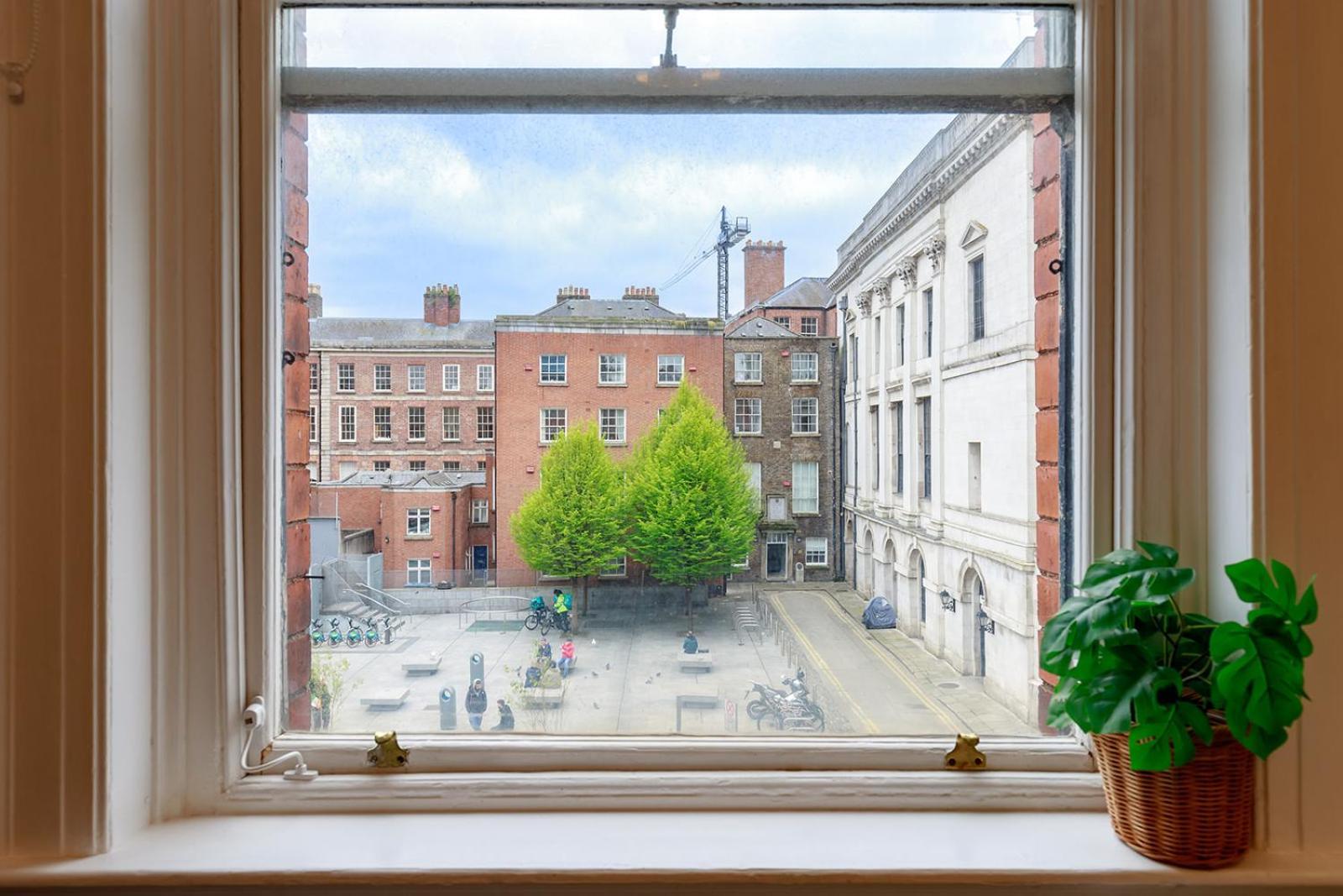 Dublin Castle Suites Exterior foto